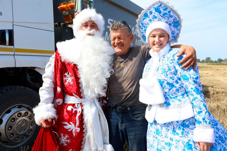 ded moroz i snegurka na polyah 10