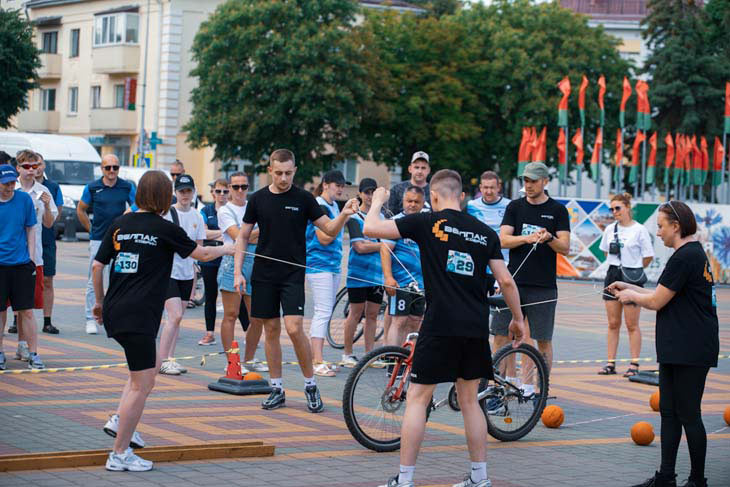 Кобрин крутит педали: в городе прошел велофестиваль «VIVA Ровар – 2025» (фото)