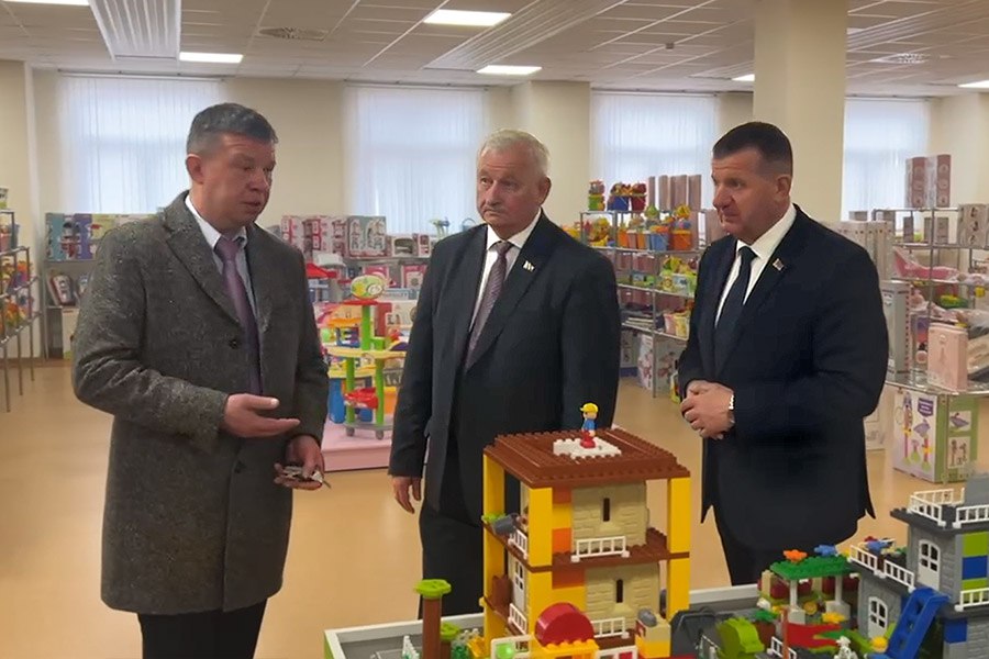 Глава Брестской области Пётр Пархомчик посетил СООО «ПП Полесье» в Кобрине