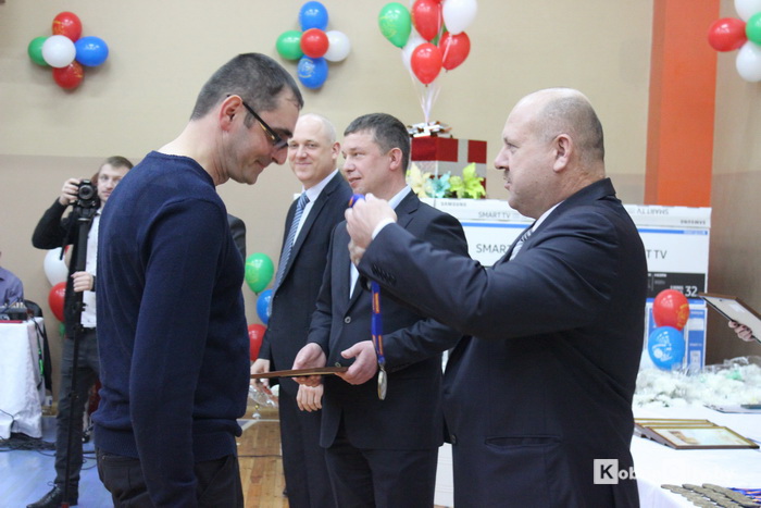 19letpolesyu 0034