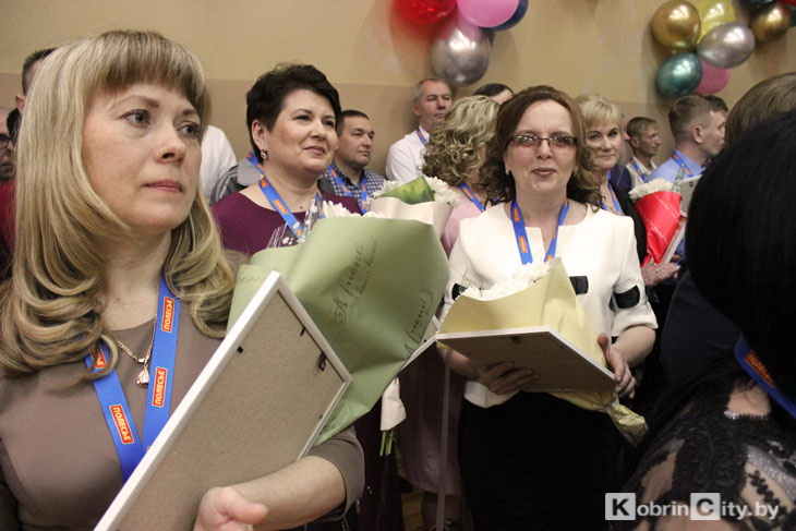 Компании «Полесье» — 23 года! На предприятии чествовали сотрудников, которые проработали 10 и 20 лет