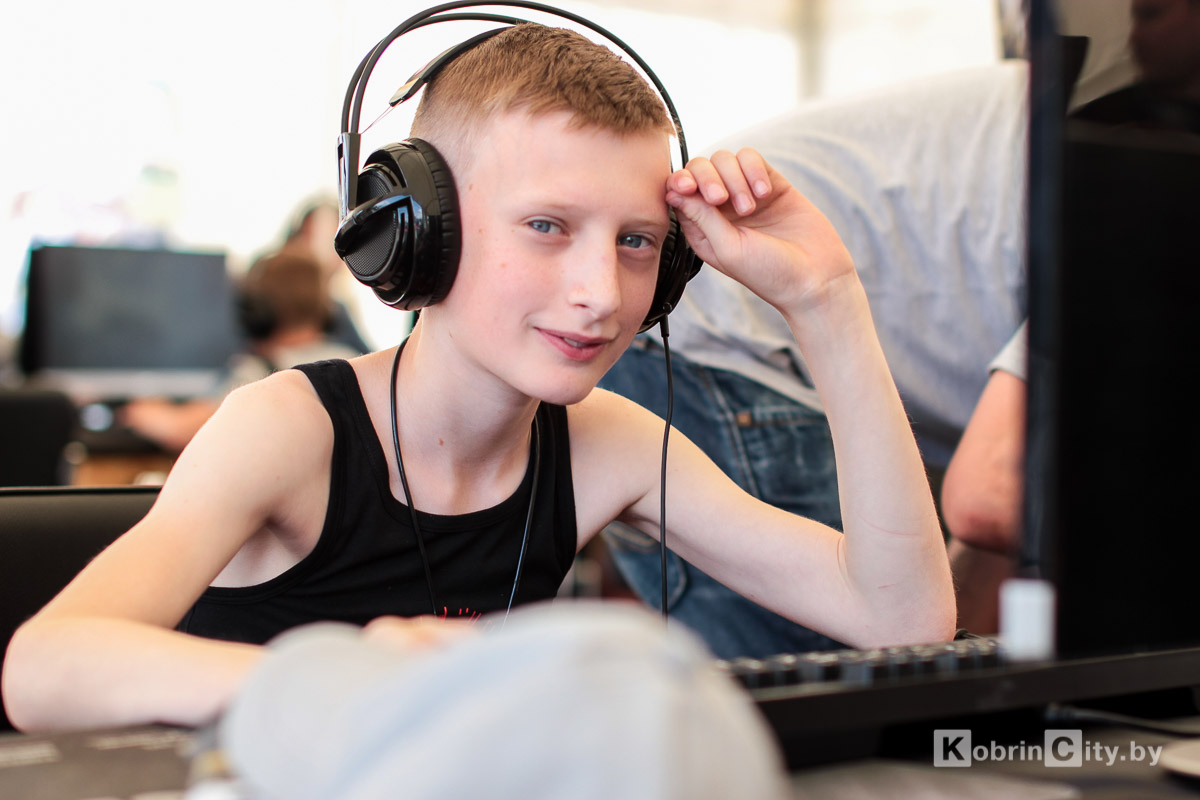 Танки. Страна игрушек «Полесье 2018». Кобрин