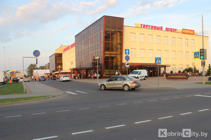 Торговый центр «Полесье»