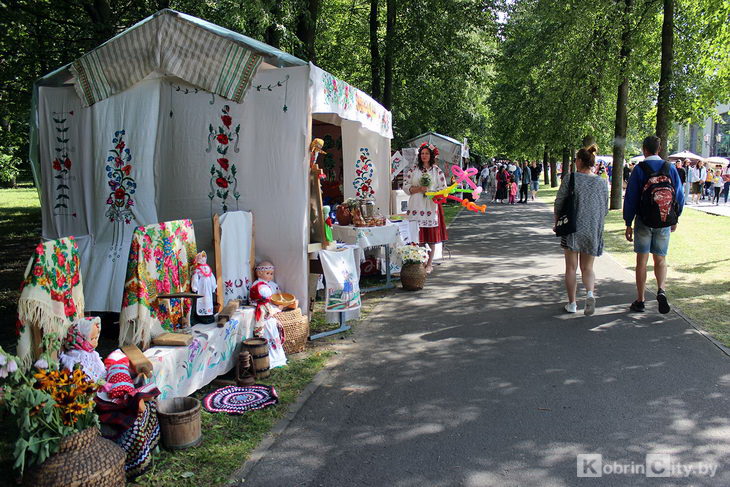 Кобрину исполнилось 735 лет — День города 2022