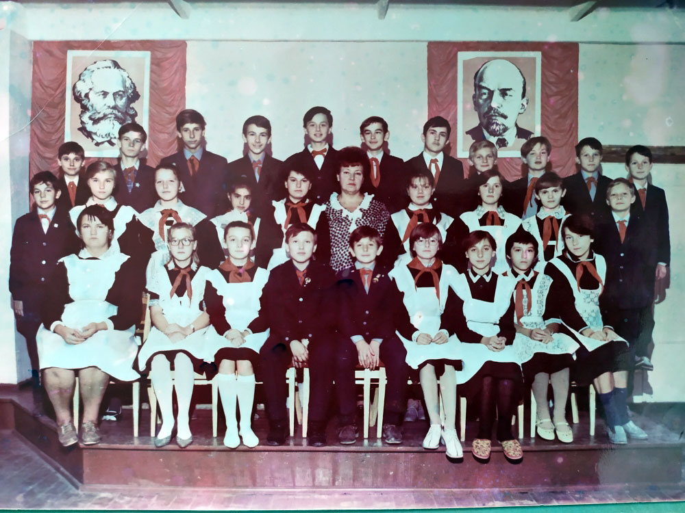 shkola2vipuskniki010
