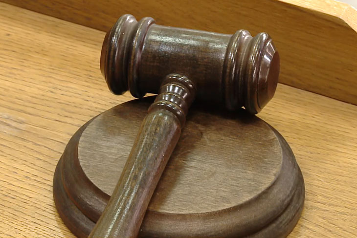 Суд Кобринского района приговорил 70-летнего мужчину к 2 годам колонии за оскорбления судей и президента