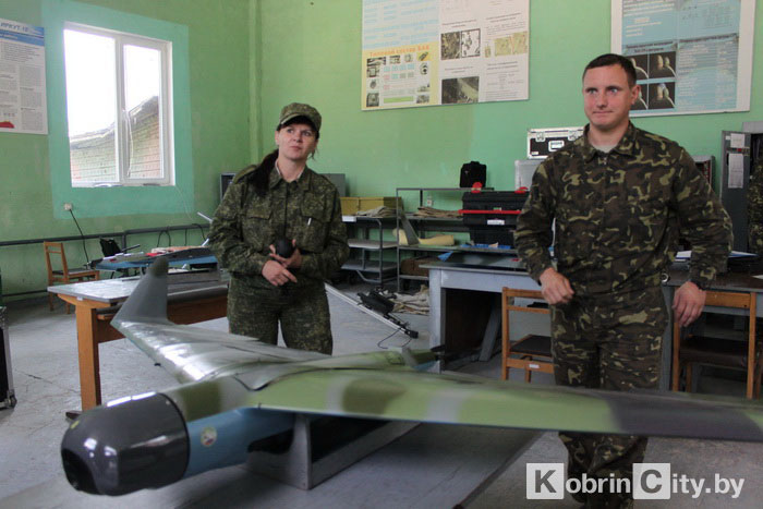 Кобринский ДОСААФ: экскурсии в воинские части