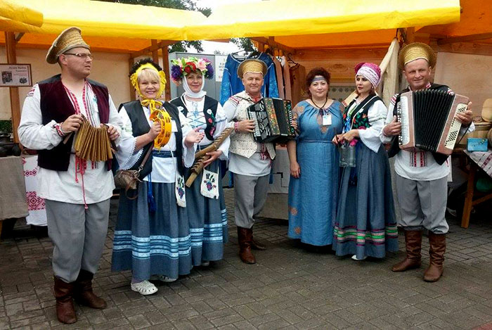 slav bazar.jpg5