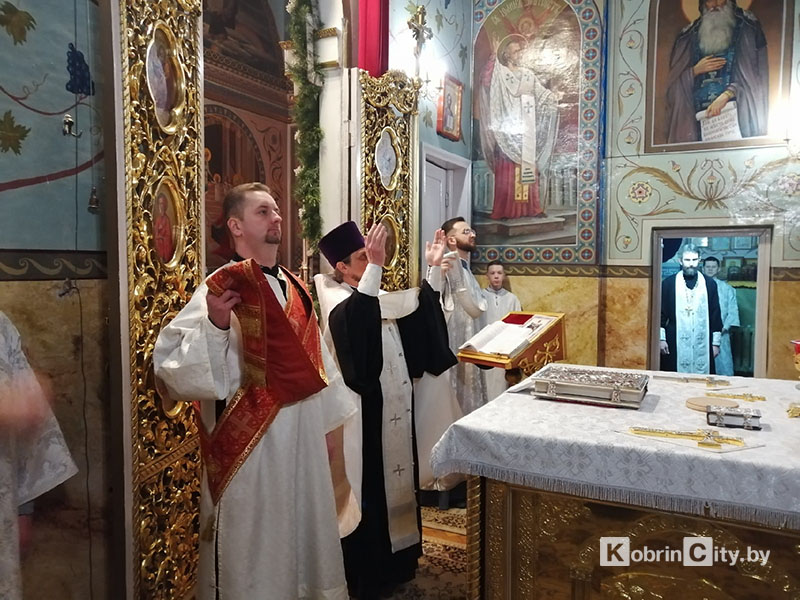 Рождество Христово! В храмах Кобрина состоялись торжественные богослужения. ФОТО
