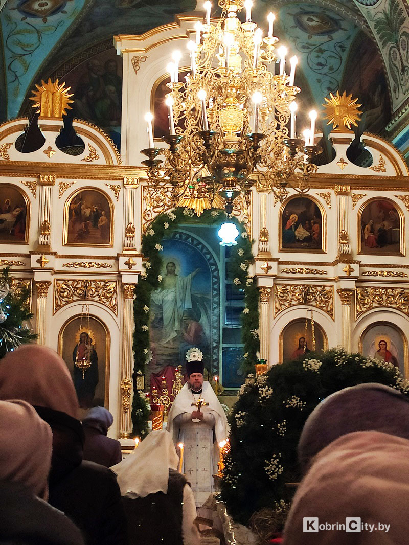 Рождество Христово! В храмах Кобрина состоялись торжественные богослужения. ФОТО