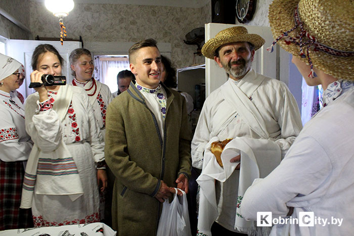 Кобринский район. Праздник деревни Брилево и свадебный обряд по старинным традициям