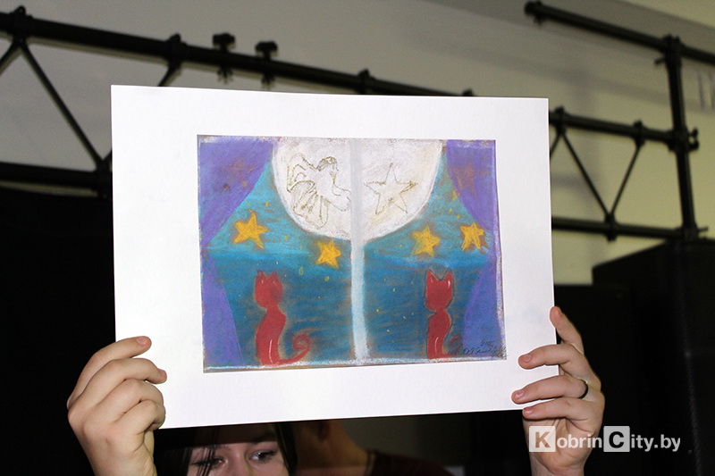 Более 100 участников благотворительной ярмарки в Кобрине подарили «Новогоднее чудо» для Яночки Данилюк