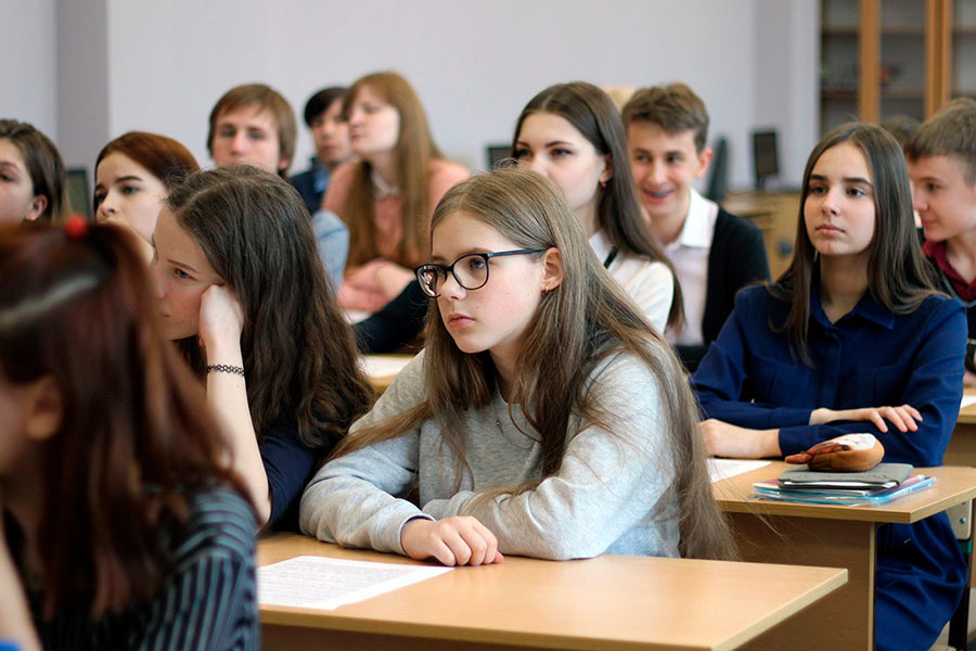 В ноябре выпущен ещё один дневник для белорусских школьников: кому он будет полезен