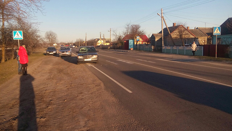 В Кобрине на ул. Привокзальной велосипедист попал под колеса 
