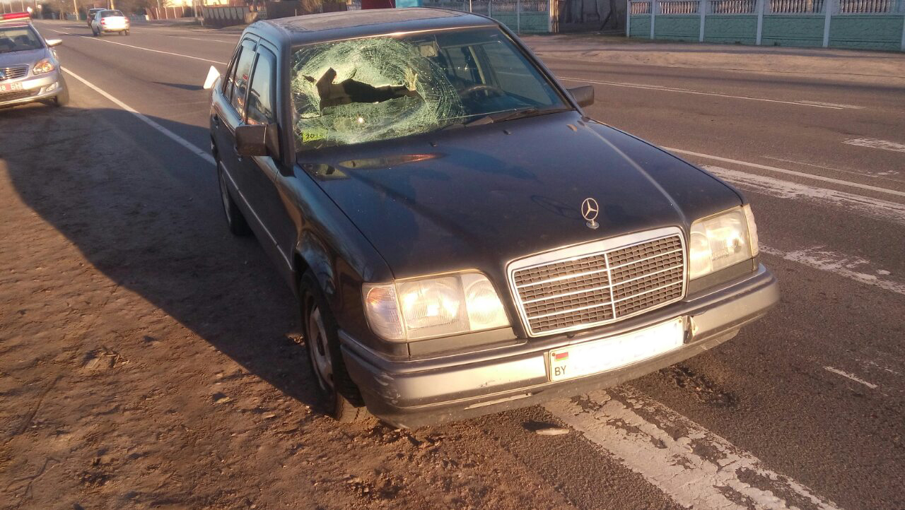 В Кобрине на ул. Привокзальной велосипедист попал под колеса 