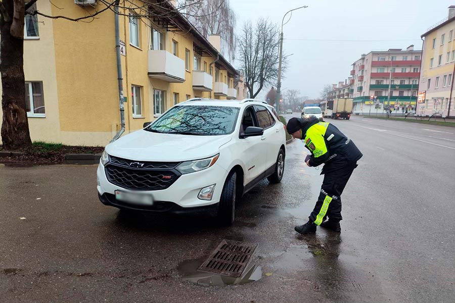 Установку зимних шин ГАИ проверяет в Кобрине и районе: штрафы могут доходить до 5 базовых