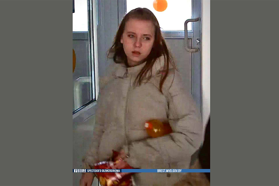 В Кобрине пропала 17-летняя девушка — могла уехать в Пинск (найдена)