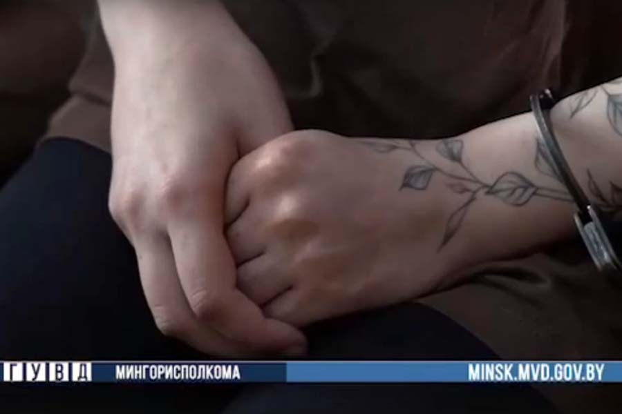 У пенсионерки из Кобрина и минчанки курьер забрала более 50 тысяч рублей — девушку задержали в столице