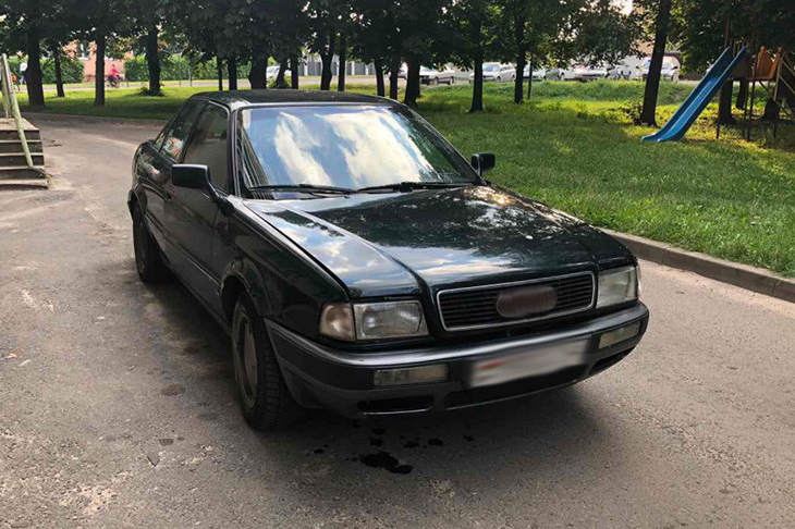 Ехали через Кобрин — подростки угнали чужой автомобиль со стоянки в Малорите, чтобы покататься ночью