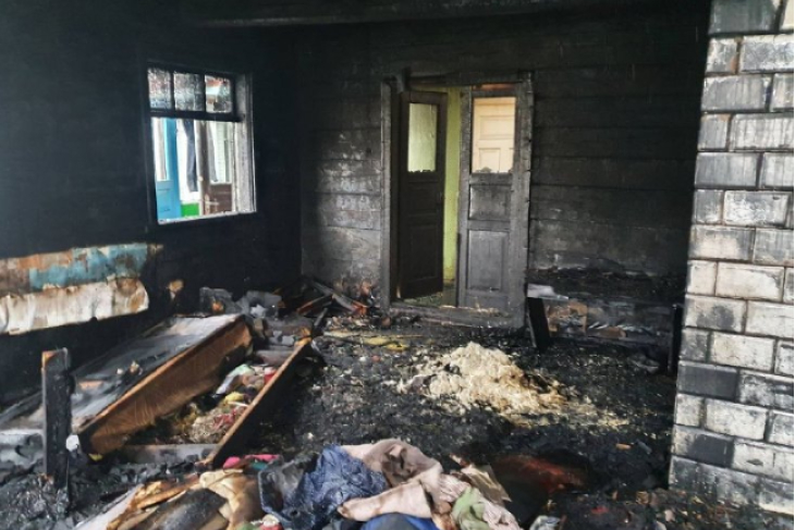 Пожар в Кобринском районе практически уничтожил частный дом — спасатели о том, как безопасно использовать печи