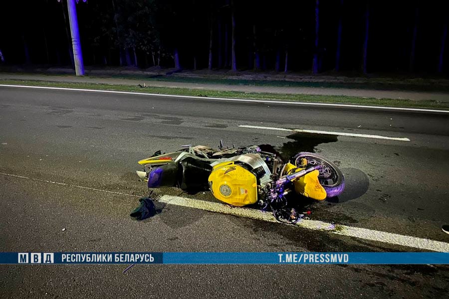 В Бресте мотоцикл Honda столкнулся с мопедом Viper — трое погибших на месте
