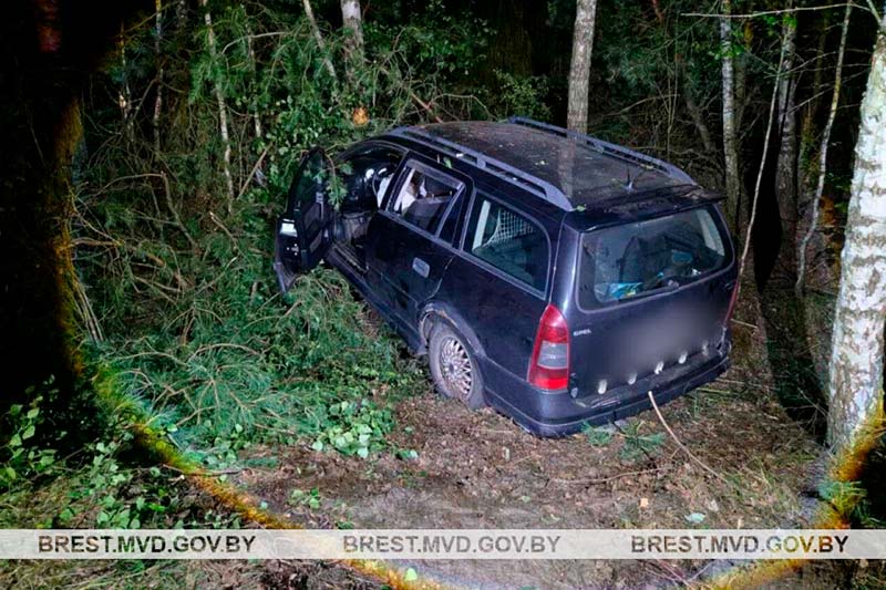  Несовершеннолетний бесправник устроил ДТП в Ивановском районе: пострадал он и его 17-летний пассажир