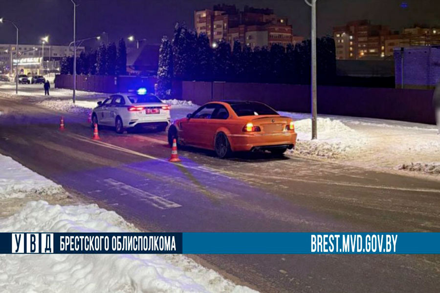 В Кобрине 12 января по улице Парковой водитель на «БМВ» сбил 9-летнего мальчика — ребенок госпитализирован