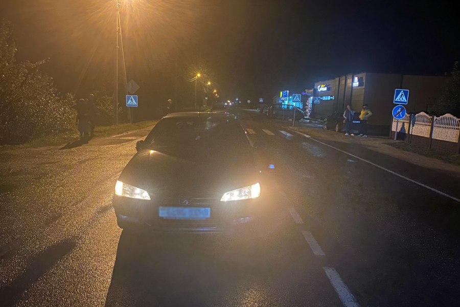 В Кобрине ищут очевидцев и свидетелей ДТП: вечером 14 октября «Пежо» сбил женщину