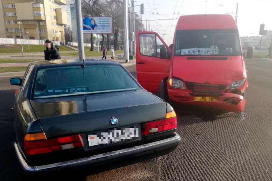 Маршрутка «Кобрин - Брест» с пассажирами попала в ДТП