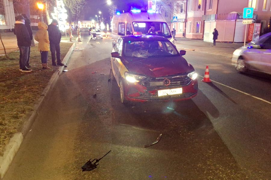 Кобринский РОСК ищет очевидцев ДТП: 18 января на ул. Ленина в Кобрине Volkswagen совершил наезд на женщину