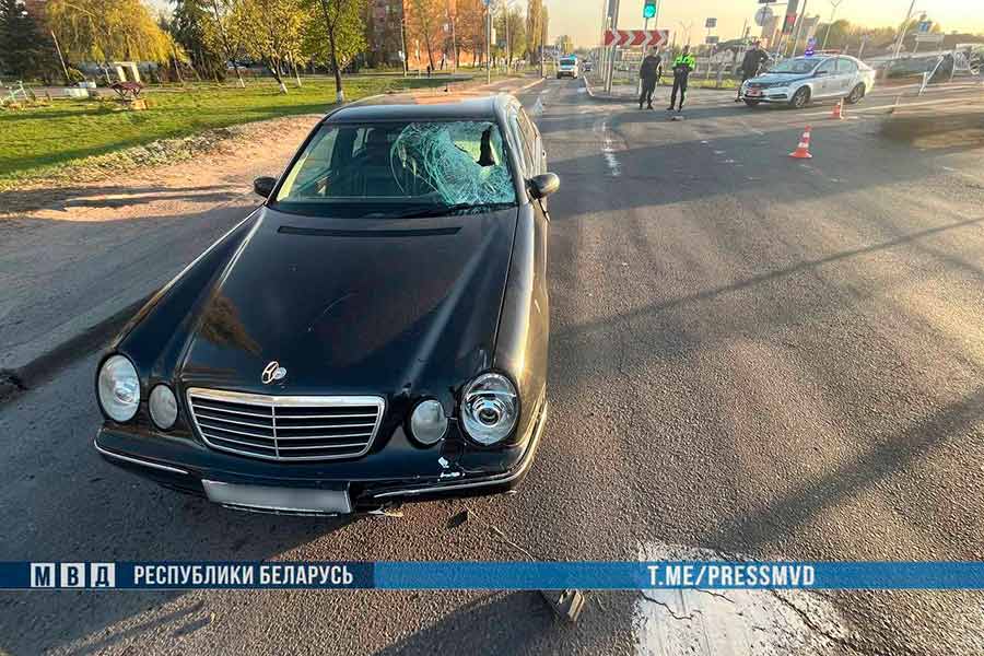 На Брестчине в ДТП погиб подросток: пересекал дорогу на электросамокате и попал под колеса 