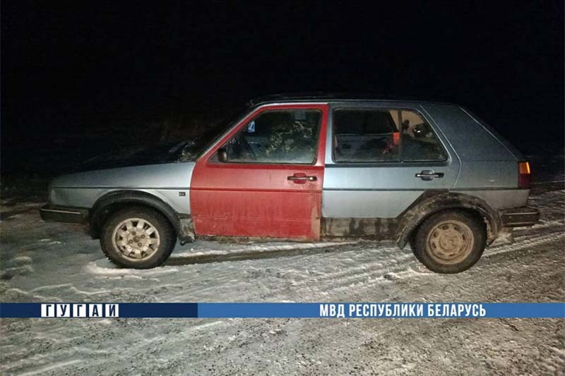 В Кобринском районе VW сбил мужчину, который шел вечером по проезжей части без фликера