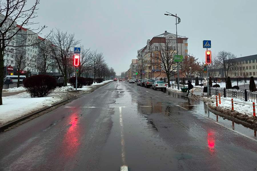 В Кобрине возле школ и детсадов планируют установить светофоры с LED-подсветкой