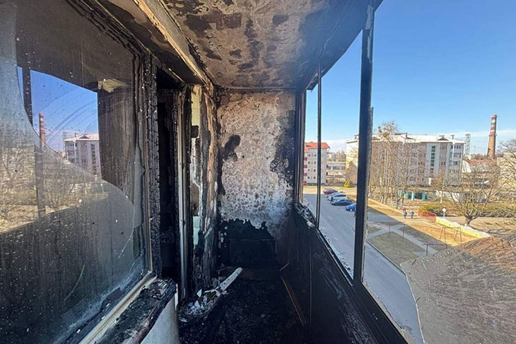 18 марта в Кобрине горела квартира по улице Дзержинского – последствия пожара
