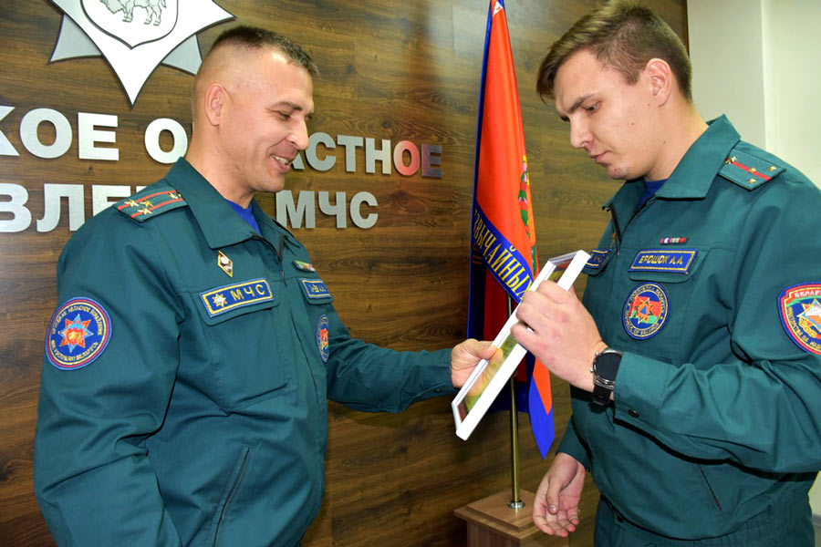 Инспектор Кобринского РОЧС стал лучшим по пожарному надзору в Брестской области