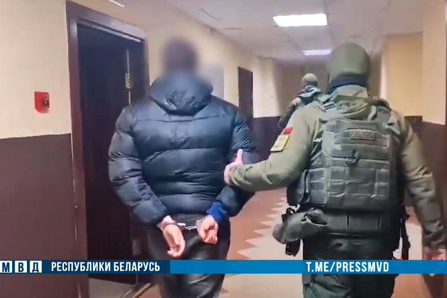 11-классника из Кобрина задержали за мошенничество почти на 90 тыс. рублей – задействовали ОМОН