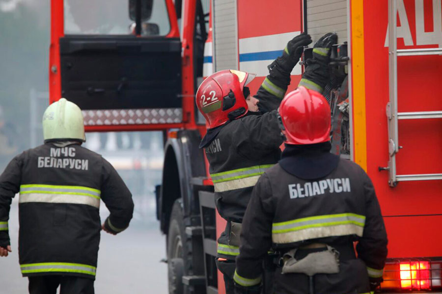 В деревне Хабовичи Кобринского района случился пожар — горела хозпостройка
