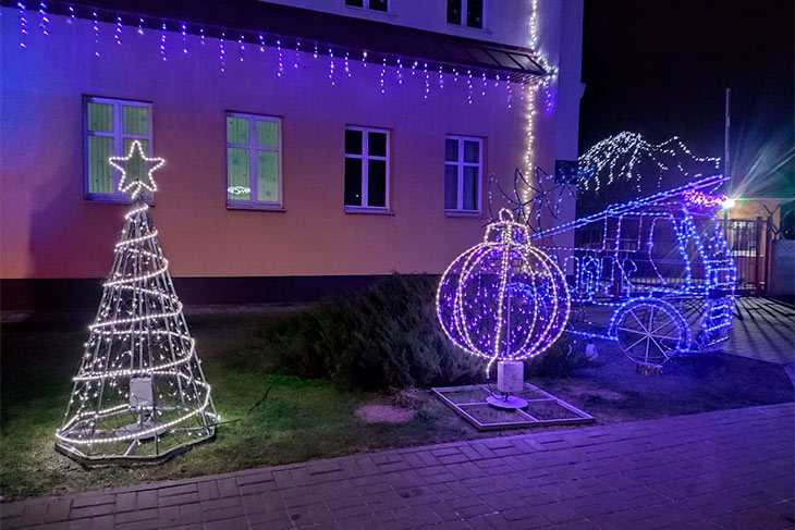 Кобринский РОЧС участвует в конкурсе на лучшее новогоднее оформление пожарных частей. Смотрим и голосуем