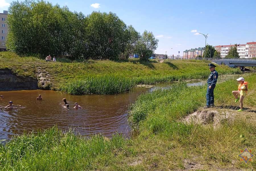 На Кобринщине спасатели проводят рейды по водоемам