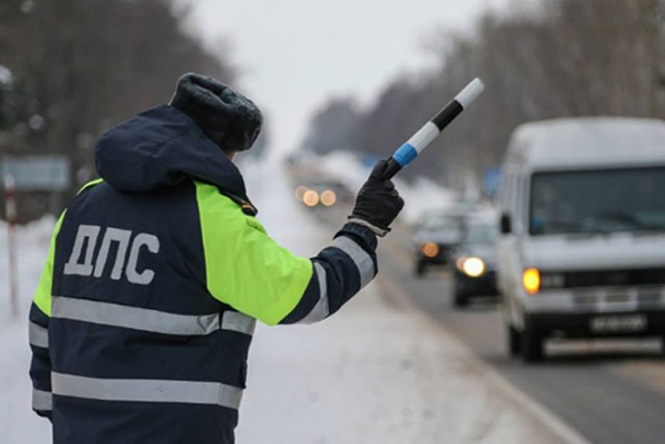 Рейды ГАИ по 7 января – отработку проводят на автодорогах М10 и Р6