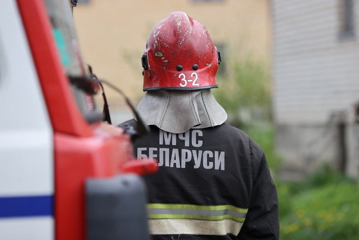 В Кобринском районе третий пожар за неделю — в деревне Минянка горела хозпостройка