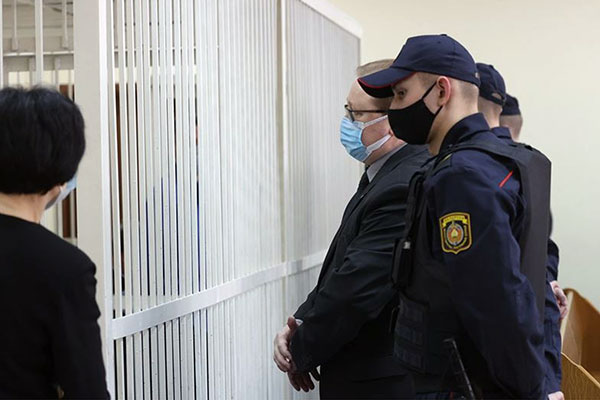 Генпрокуратура: более 400 белорусов осуждены по уголовным делам за протесты и оскорбления силовиков