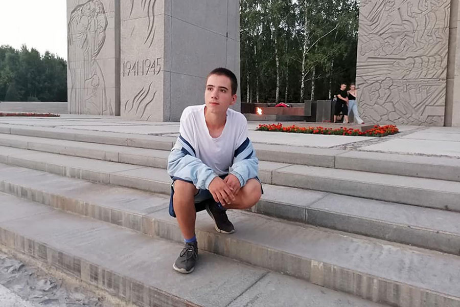 «С незнакомого номера пришло «Доброе утро!» — и я почувствовал, что это сын»: отец 17-летнего Алексея Василаке более полугода искал сына и нашел в Новосибирске
