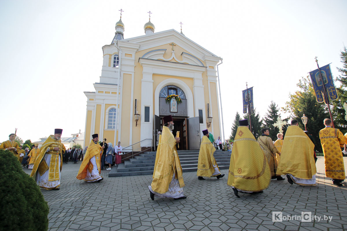 12 сентября в кобринском кафедральном соборе праздновали 800-летие Александра Невского