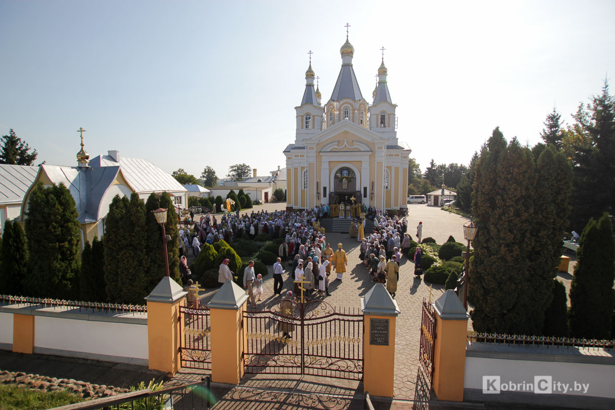 12 сентября в кобринском кафедральном соборе праздновали 800-летие Александра Невского