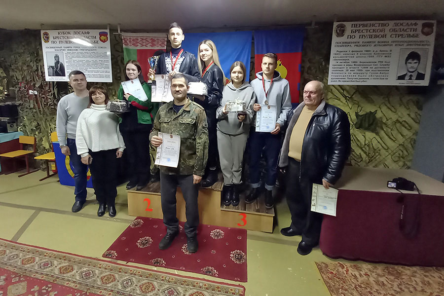У кобринских ребят командная бронза и серебро в личном зачете на областном первенстве по стрельбе