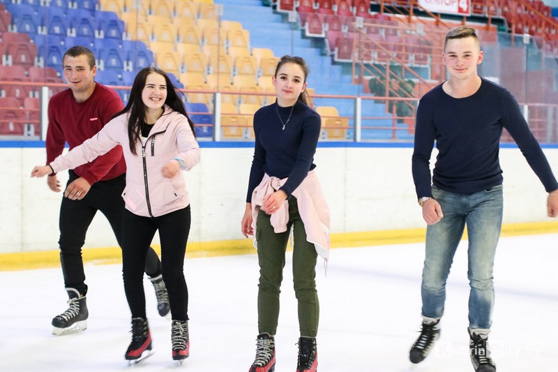 Кобринская Ледовая арена перешагнула 10-летний рубеж