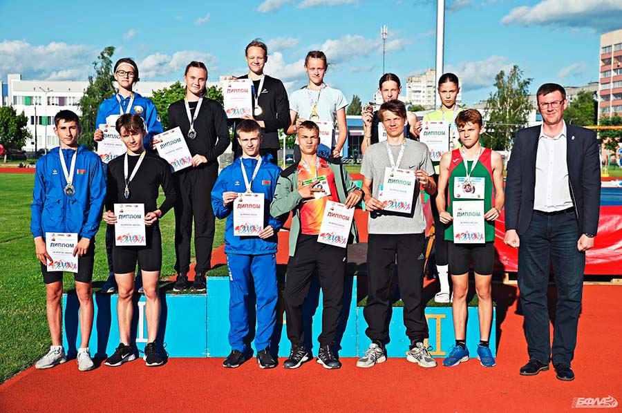 estafeta 2 mesto4х400