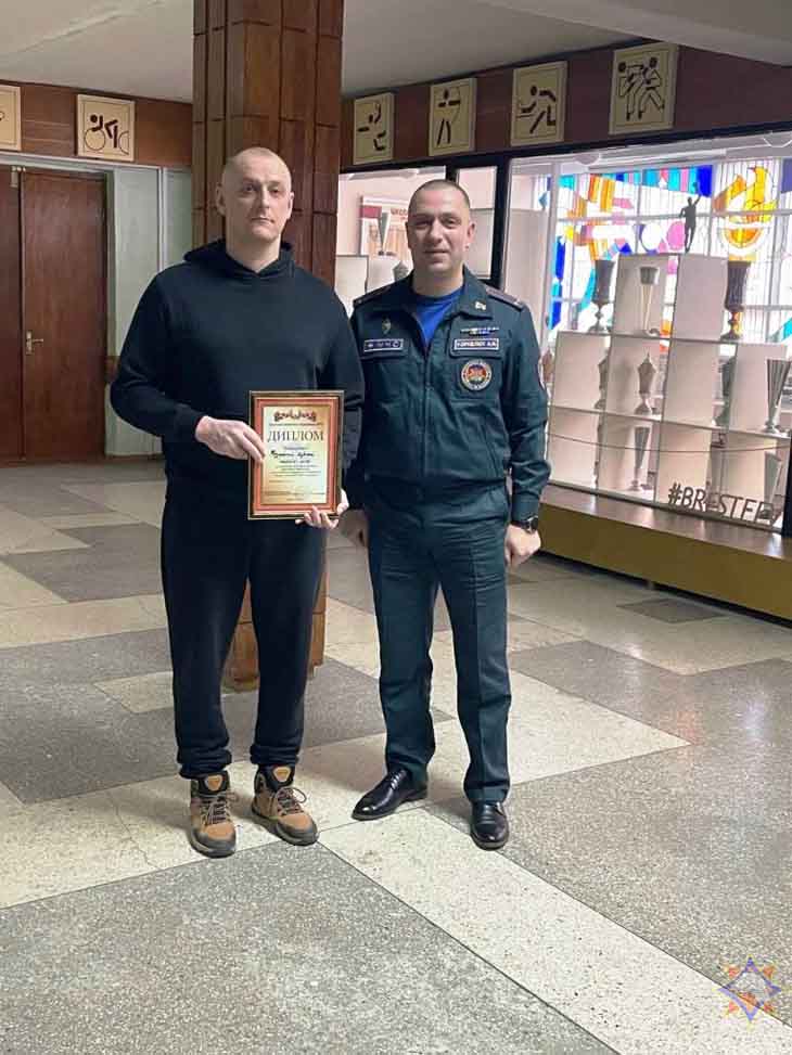 Команда пловцов Кобринского РОЧС стала бронзовым призером соревнований Брестского областного управления МЧС