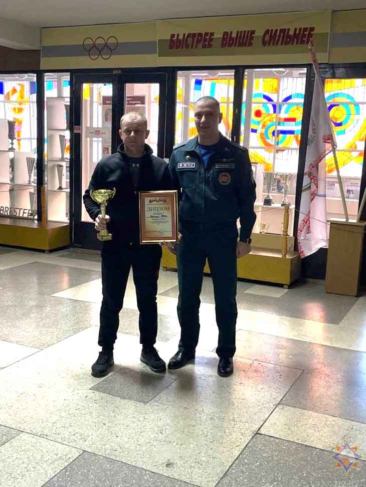 Команда пловцов Кобринского РОЧС стала бронзовым призером соревнований Брестского областного управления МЧС